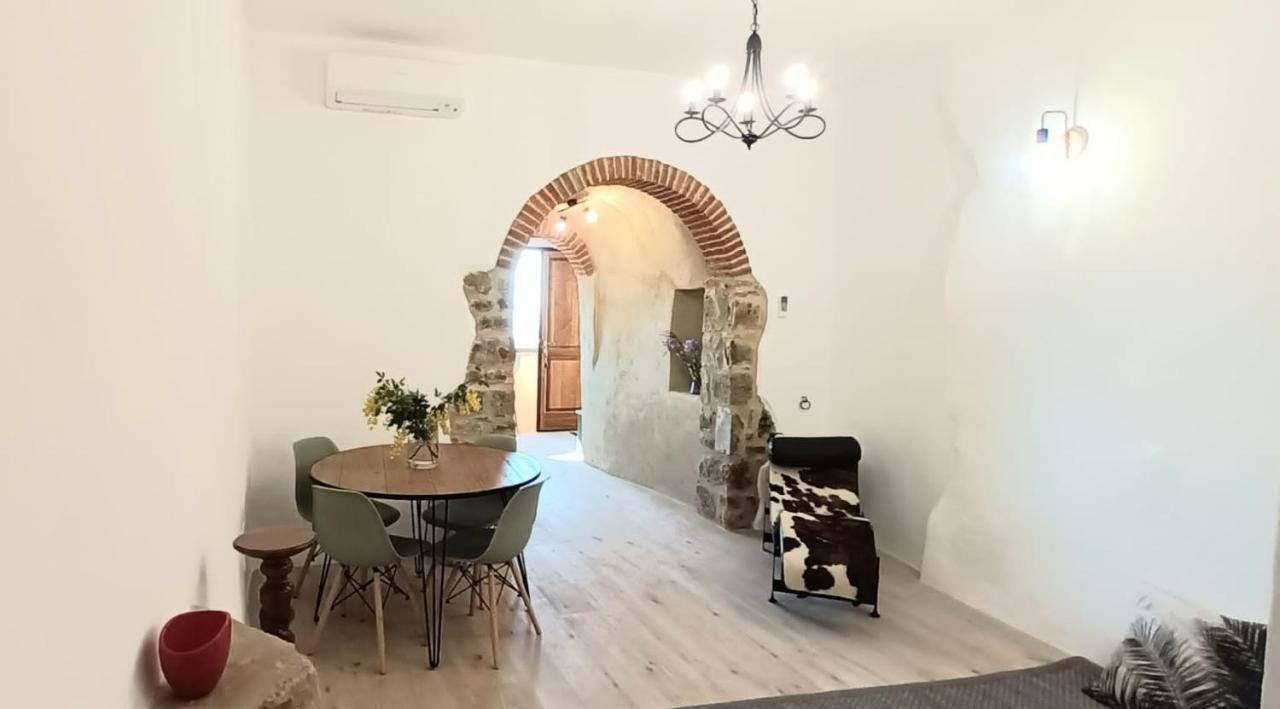 Casa Angolo Cantina Nel Castello Montegiovi 外观 照片